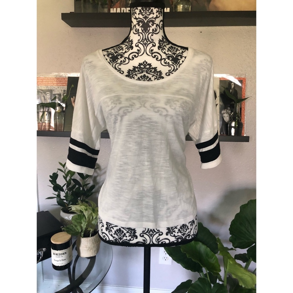 ⛅️ White Sporty Jersey Top